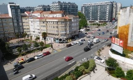 Plaza Padre Rubinos - Los Mallos - Vioño, A Coruña