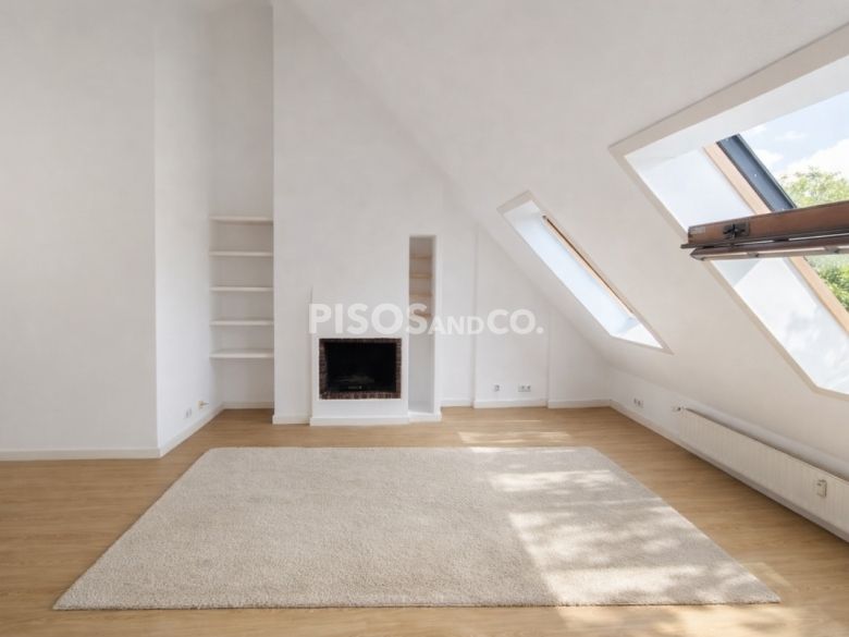 Calle Darwin - Oleiros (A Coruña)