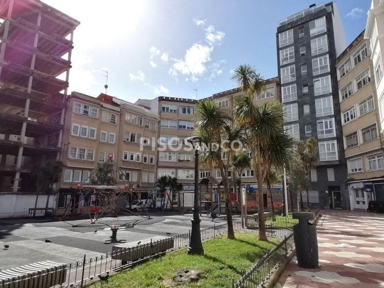 Plaza Padre Rubinos - Los Mallos - Vioño, A Coruña